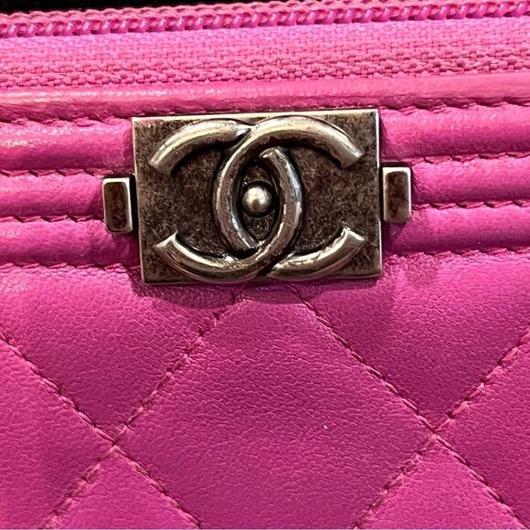 Chanel Zip Around Wallet - Picture 2 of 12